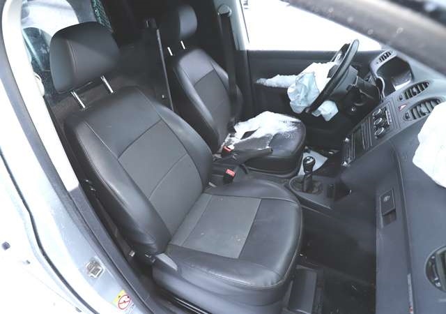 VW Caddy 2010-2015 (Type III, Fase 2) , Motorkode: CFHF, Girkassekode: NFQ