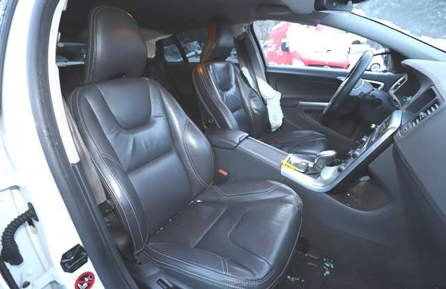 Volvo V60 2010-2013 (Type I, Fase 1) , Motorkode: D 4162 T, Girkassekode:
