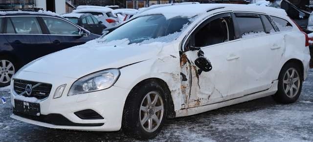Volvo V60 2010-2013 (Type I, Fase 1) , Motorkode: D 4162 T, Girkassekode: