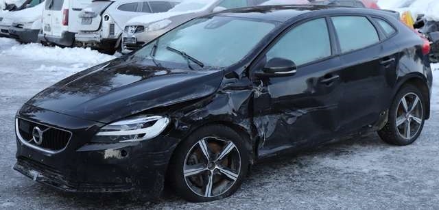Volvo V40 2012-2019 , Motorkode: B 4154 T4, Girkassekode: 