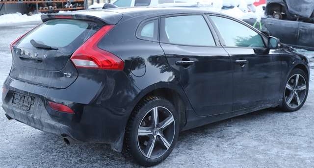 Volvo V40 2012-2019 , Motorkode: B 4154 T4, Girkassekode: 