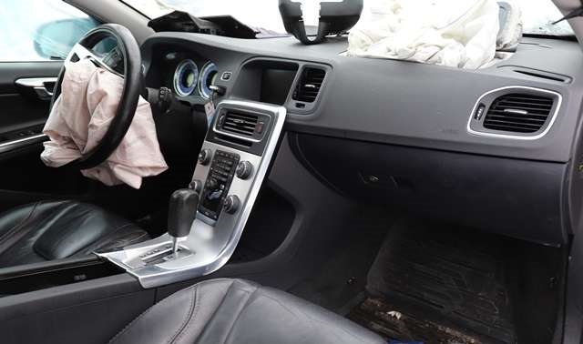 Volvo V60 2010-2013 (Type I, Fase 1) , Motorkode: D 4162 T, Girkassekode: 