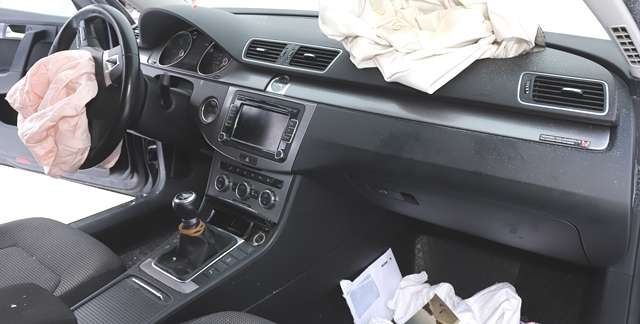 VW Passat 2011-2015 (B7) (B7), Motorkode: CFFB, Girkassekode: NFU