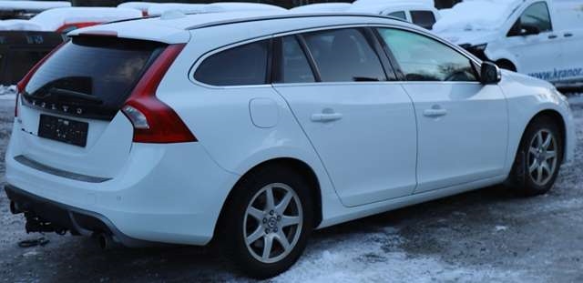 Volvo V60 2010-2013 (Type I, Fase 1) , Motorkode: D 4162 T, Girkassekode: 