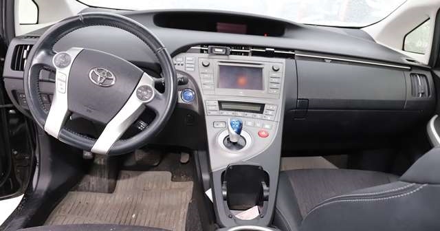 Toyota Prius 2009-2016 (Type III) (COMBI) (COMBI), Motorkode: 2ZR-FXE, Girkassekode: 