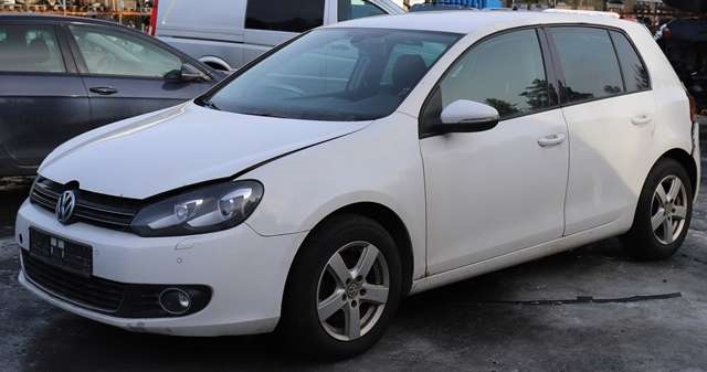 VW Golf VI 2008-2012 , Motorkode: CFFB, Girkassekode: LHD