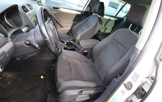 VW Golf VI 2008-2012 , Motorkode: CFFB, Girkassekode: LHD