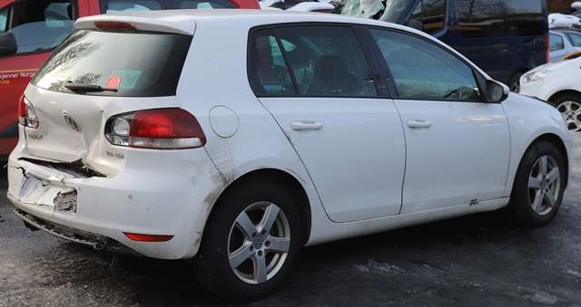 VW Golf VI 2008-2012 , Motorkode: CFFB, Girkassekode: LHD