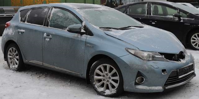 Toyota Auris 2013-2015 (Type II, Fase 1) , Motorkode: 2ZR-FXE, Girkassekode: 