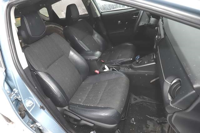 Toyota Auris 2013-2015 (Type II, Fase 1) , Motorkode: 2ZR-FXE, Girkassekode: 