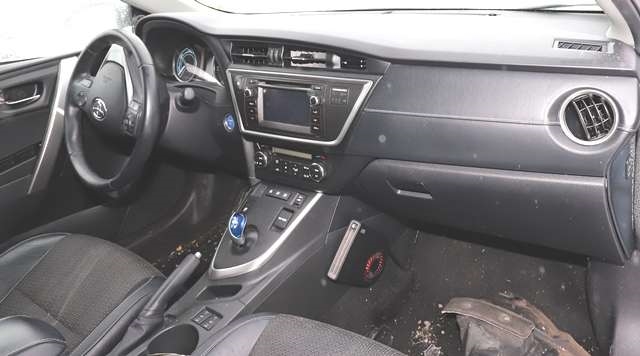Toyota Auris 2013-2015 (Type II, Fase 1) , Motorkode: 2ZR-FXE, Girkassekode: 