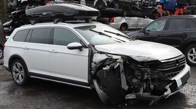 VW Passat 2015-2019 (Fase 1) (B8) (B8), Motorkode: CUAA, Girkassekode: SDR