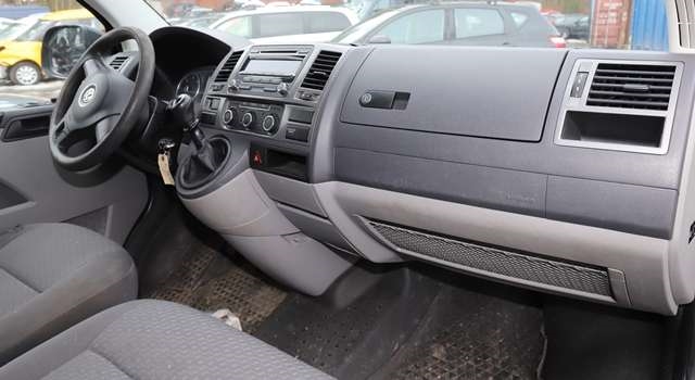 VW Transporter / Caravelle 2009-2015 (Fase 2) (T5) (T5), Motorkode: CAAC, Girkassekode: PAW