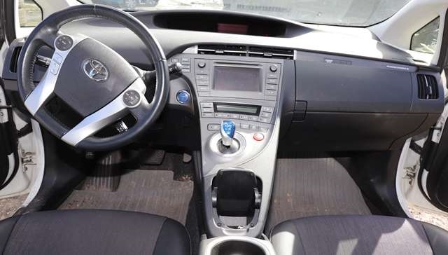 Toyota Prius 2009-2016 (Type III) (COMBI) (COMBI), Motorkode: 2ZR-FXE, Girkassekode: 