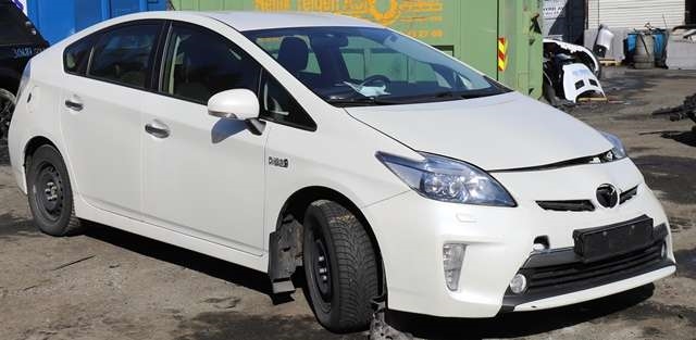 Toyota Prius 2009-2016 (Type III) (COMBI) (COMBI), Motorkode: 2ZR-FXE, Girkassekode: 
