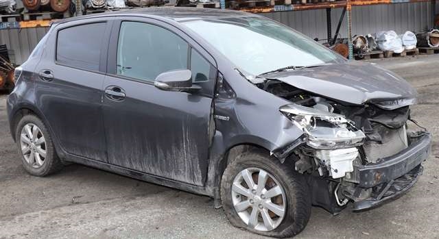 Toyota Yaris 2012-2014 (Type III, Fase 1) , Motorkode: 1NZ-FXE, Girkassekode: 
