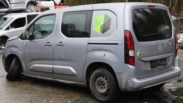 Peugeot Partner 2019-->> (Type III) , Motorkode: YHY, Girkassekode: 