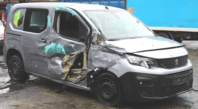 Peugeot Partner 2019-->> (Type III) , Motorkode: YHY, Girkassekode: 