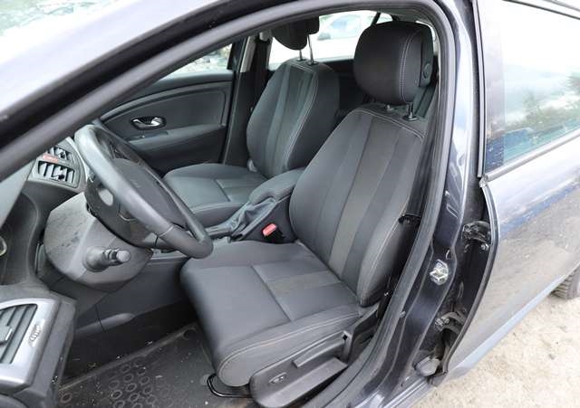 Renault Megane 2009-2016 Type III , Motorkode: F9Q 870, Girkassekode: 