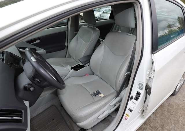 Toyota Prius 2009-2016 (Type III) (COMBI) (COMBI), Motorkode: 2ZR-FXE, Girkassekode: 