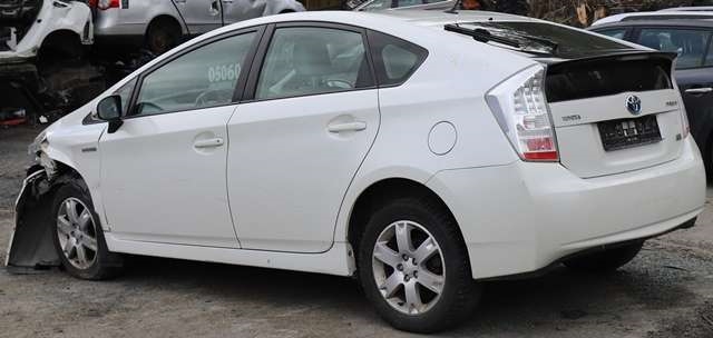 Toyota Prius 2009-2016 (Type III) (COMBI) (COMBI), Motorkode: 2ZR-FXE, Girkassekode: 
