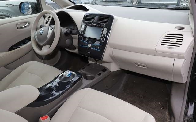 Nissan Leaf 2011-2017 (Type I) , Motorkode: EM61, Girkassekode: 