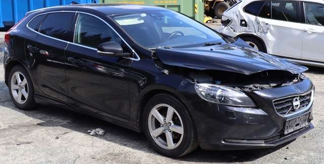 Volvo V40 2012-2019 , Motorkode: D 4162 T, Girkassekode: