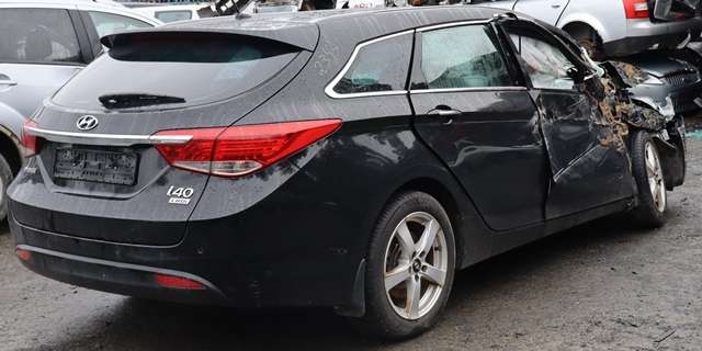 Hyundai i40 2012-2017 , Motorkode: D4FD, Girkassekode:
