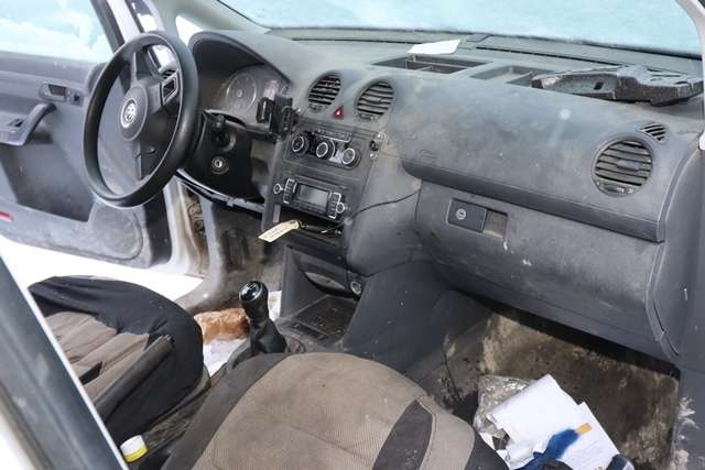 VW Caddy 2010-2015 (Type III, Fase 2) , Motorkode: CAYD, Girkassekode: MLV