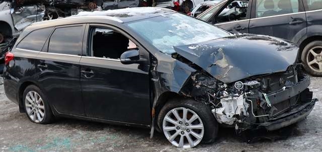 Toyota Auris 2013-2015 (Type II, Fase 1) , Motorkode: 2ZR-FXE, Girkassekode: 