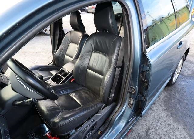 Volvo V70 2007-2013 (Type III, Fase 1) , Motorkode: D 5204 T3, Girkassekode: 