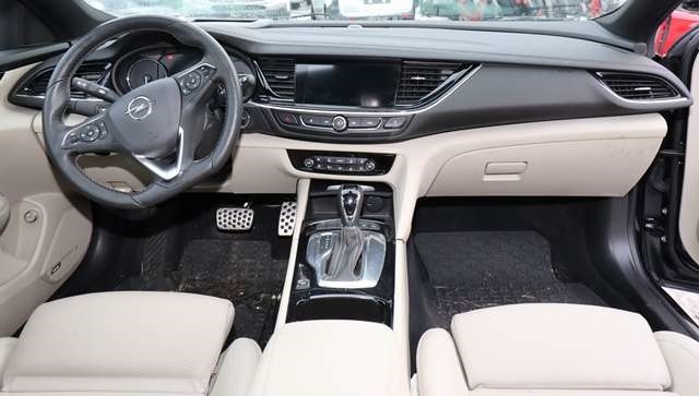 Opel Insignia B 2017-->> , Motorkode: D16DTH, Girkassekode: 
