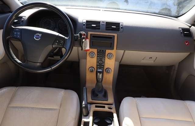 Volvo V50 2007-2012 (Fase 2) , Motorkode: D 4204 T, Girkassekode: 