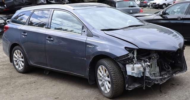 Toyota Auris 2013-2015 (Type II, Fase 1) , Motorkode: 2ZR-FXE, Girkassekode: 