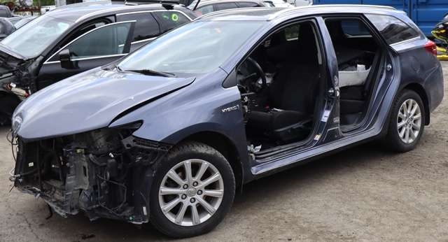 Toyota Auris 2013-2015 (Type II, Fase 1) , Motorkode: 2ZR-FXE, Girkassekode: 