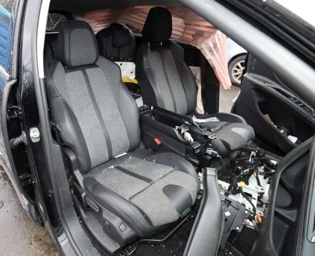 Peugeot 5008 2017-->> (Type II) , Motorkode: HNY, Girkassekode: 