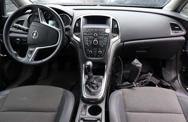 Opel Astra J 2010-2015 , Motorkode: A14NET, Girkassekode: 