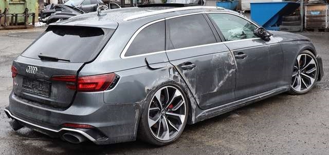 Audi RS4 2018-->> , Motorkode: DECA, Girkassekode: RZN