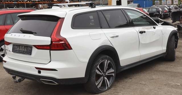 Volvo V60 / V60 CC 2018-->> (Type II) , Motorkode: D 4204 T14, Girkassekode: 
