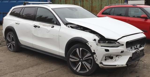 Volvo V60 / V60 CC 2018-->> (Type II) , Motorkode: D 4204 T14, Girkassekode: 