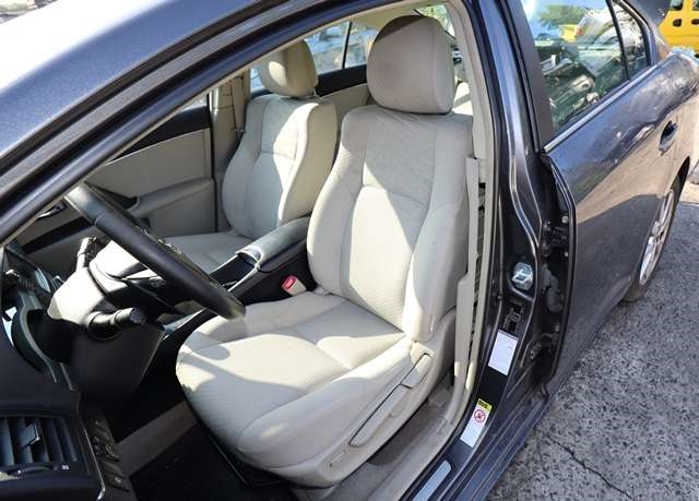 Toyota Avensis 2009-2015 (Type III, Fase 1) , Motorkode: 2ZR-FAE, Girkassekode: 