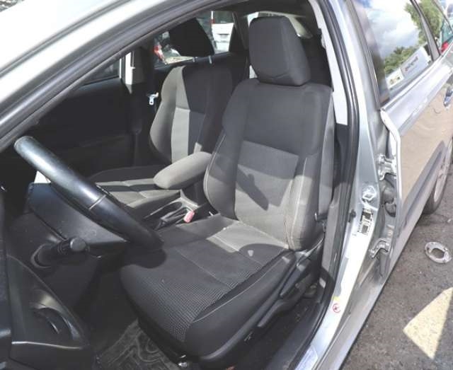 Toyota Auris 2013-2015 (Type II, Fase 1) , Motorkode: 1NR-FE, Girkassekode: 