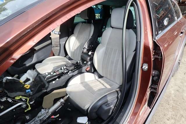 Peugeot 508 2011-2014 (Type I, Fase 1) delebil , Motorkode: RHC, Girkassekode: 