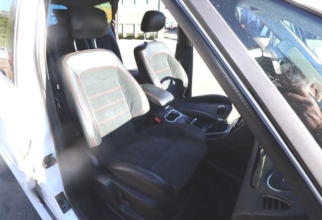 Ford S-Max 2010-2015 (Type I, Fase 2) , Motorkode: UFWA, Girkassekode: 