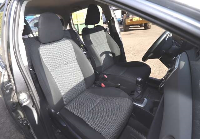 Toyota Yaris 2012-2014 (Type III, Fase 1) , Motorkode: 1NR-FE, Girkassekode: 