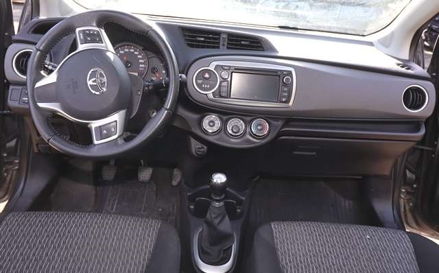 Toyota Yaris 2012-2014 (Type III, Fase 1) , Motorkode: 1NR-FE, Girkassekode: 