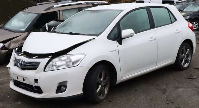 Toyota Auris 2010-2012 (Type I, Fase 2) , Motorkode: 2ZR-FXE, Girkassekode: 