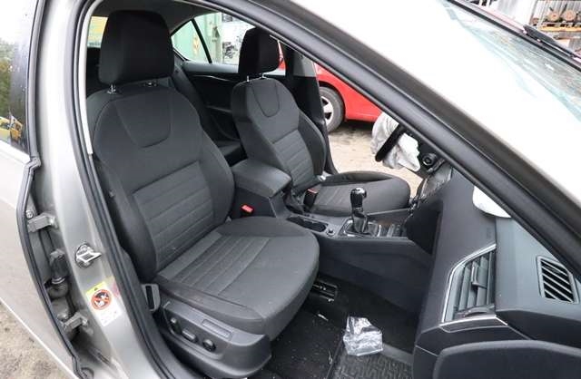 Škoda Octavia 2013-2016 (Type III, Fase 1) , Motorkode: CLHA, Girkassekode: PYS