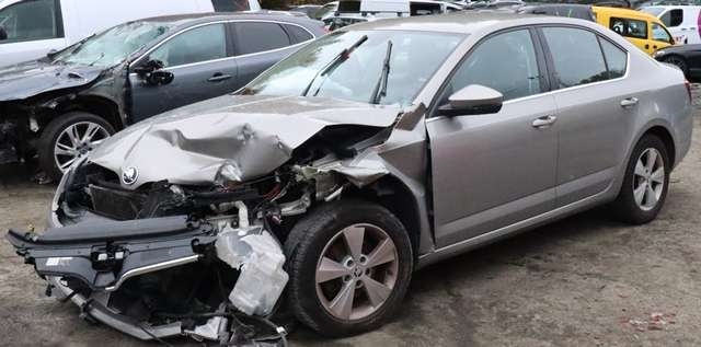 Škoda Octavia 2013-2016 (Type III, Fase 1) , Motorkode: CLHA, Girkassekode: PYS
