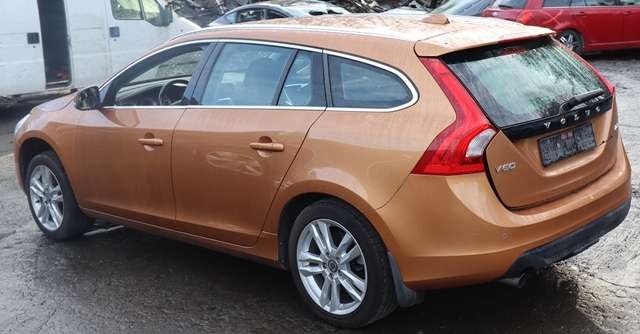 Volvo V60 2010-2013 (Type I, Fase 1) , Motorkode: D 5204 T2, Girkassekode: 